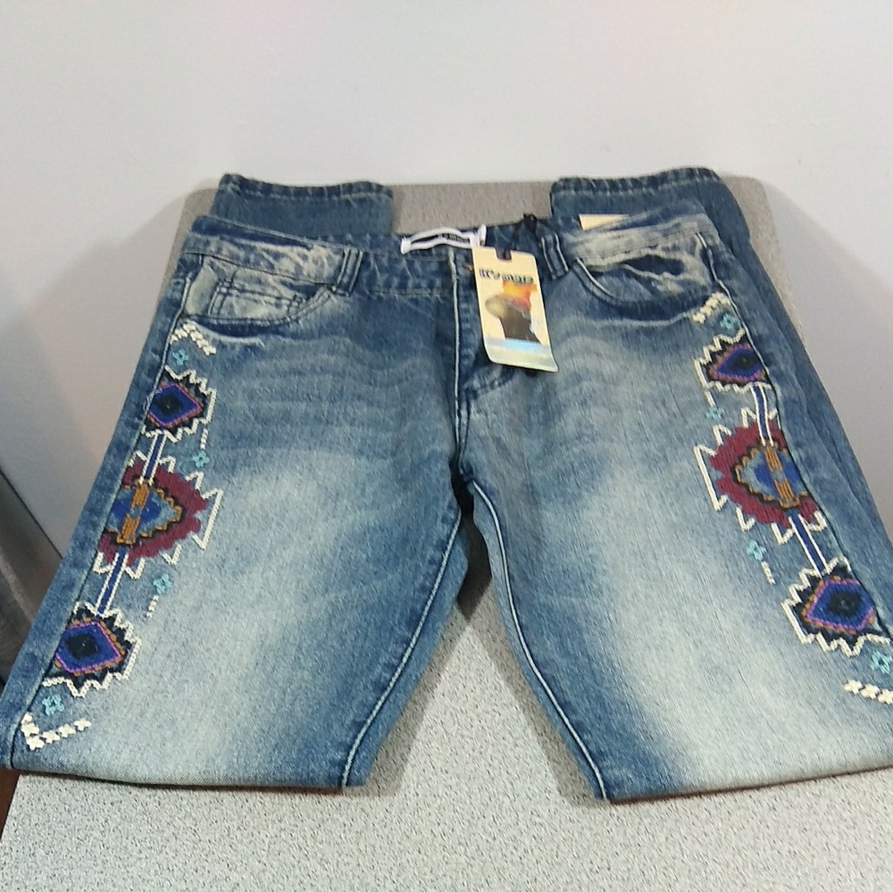 K's more Embroidered Jeans Tapered NWT Light Blue